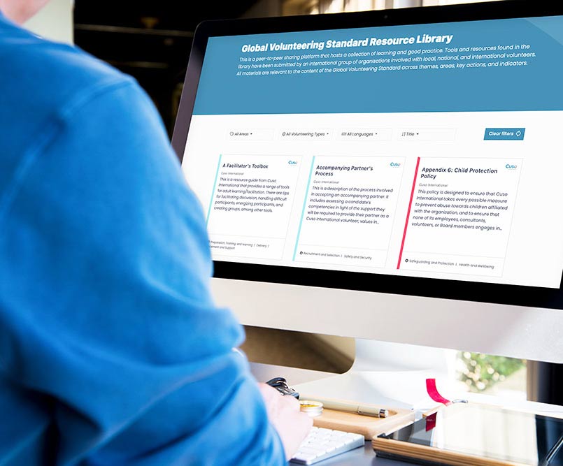 User interacting with the Global Volunteering Learning Library